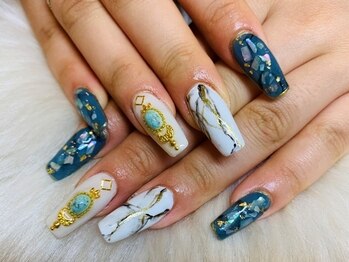 SHELL NAIL（シェル ネイル）店舗内装写真